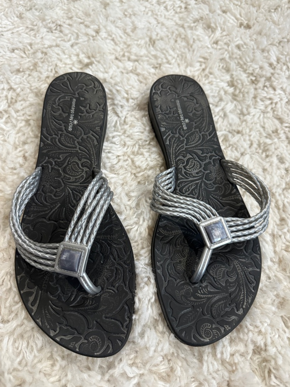 Montego Bay Women’s Silver Braided Toe-Post Sandals Sz 10